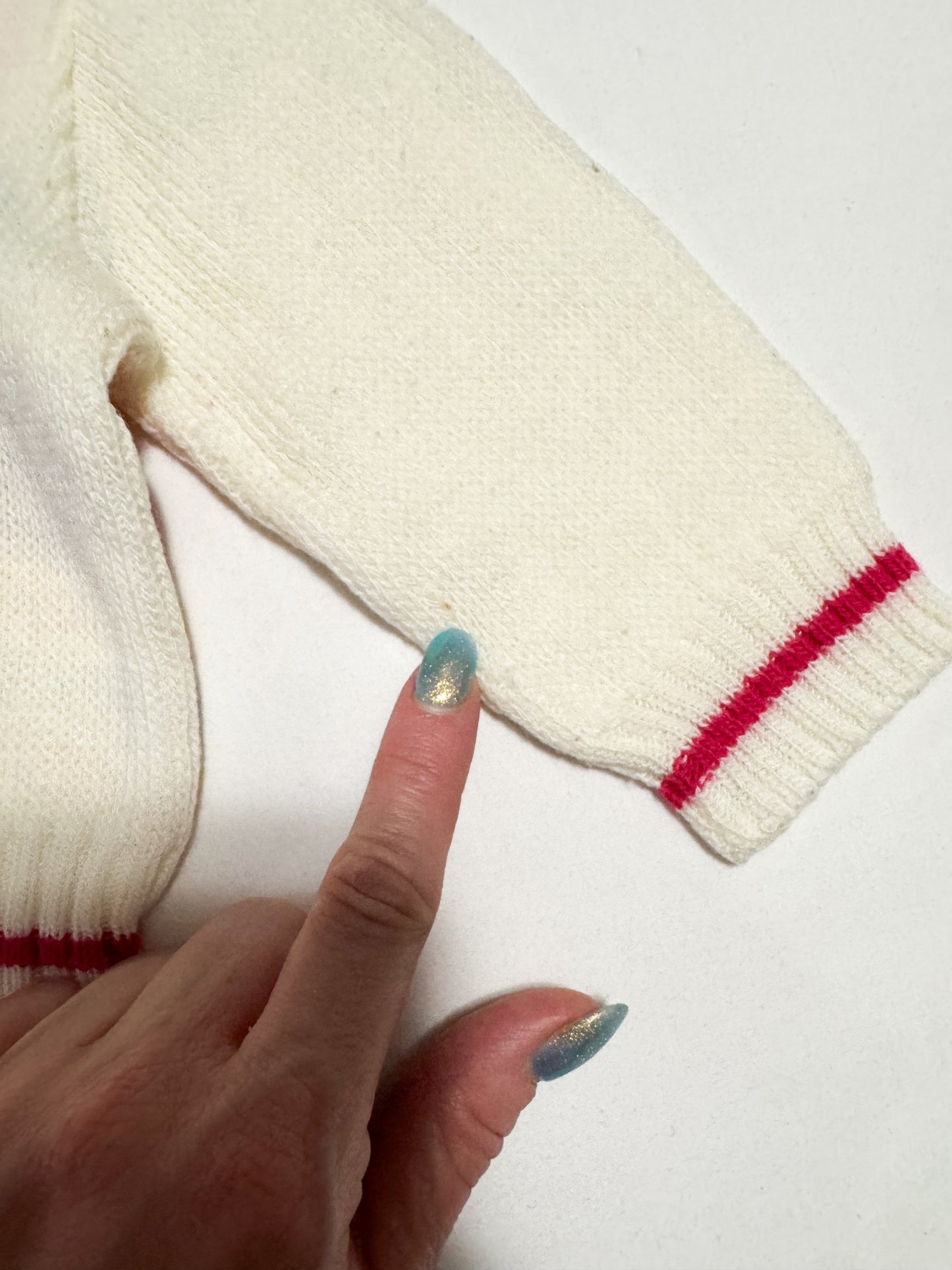 Vintage Heart Sweater
6-18 months