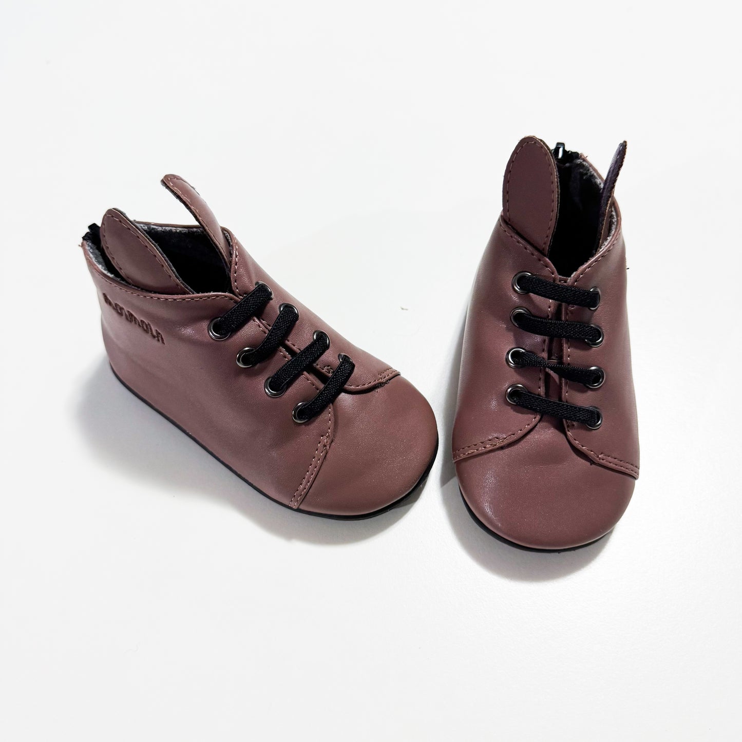 Moi Moln bunny ear booties
