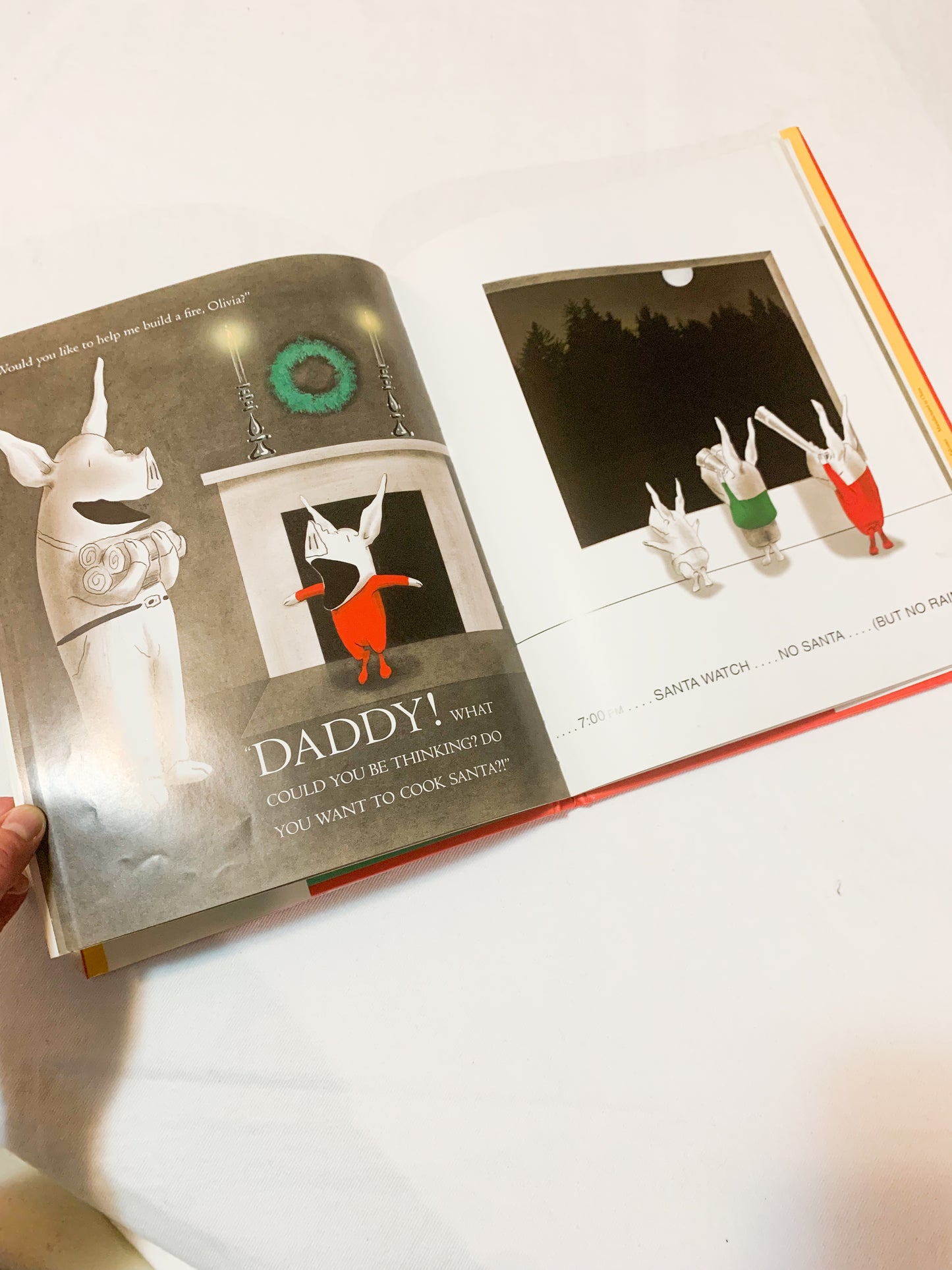 Olivia helps with Christmas - Ian Falconer