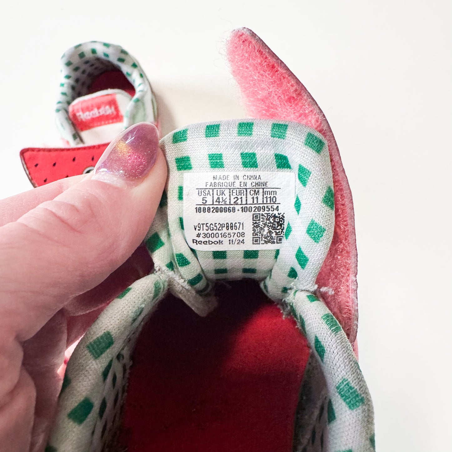 Reebok Watermelon Jog 2.0 Velcro Sneakers size 5 Toddler