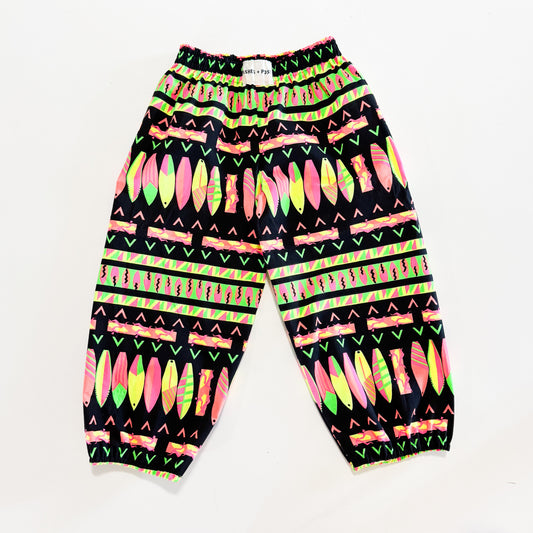 A+P surf pants size 2-3y