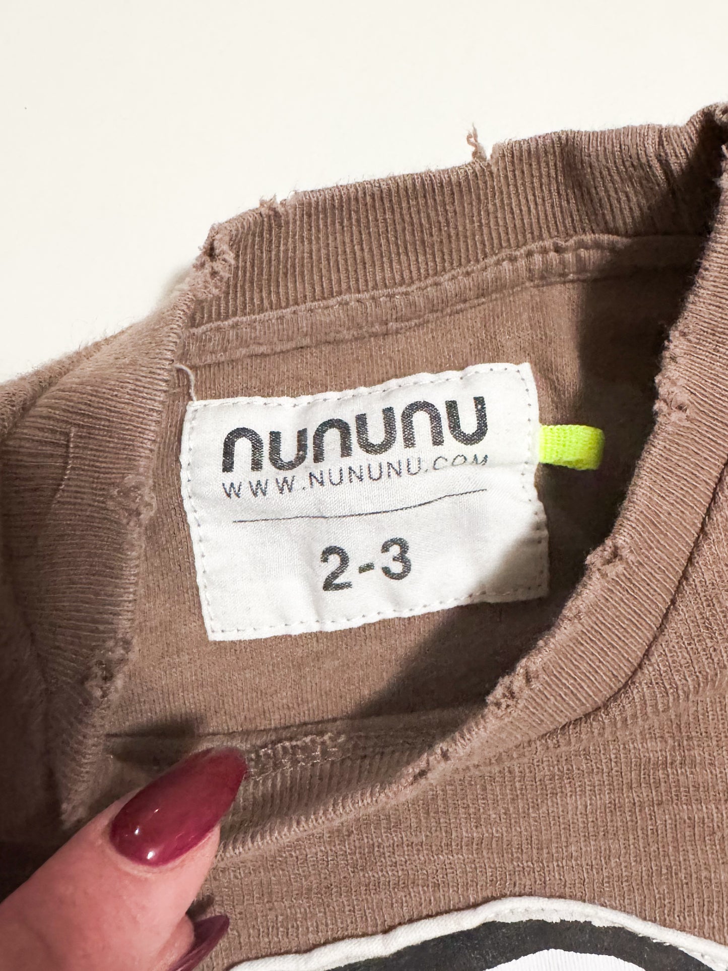Nununu Rainbow Spectrum Top size 2-3Y