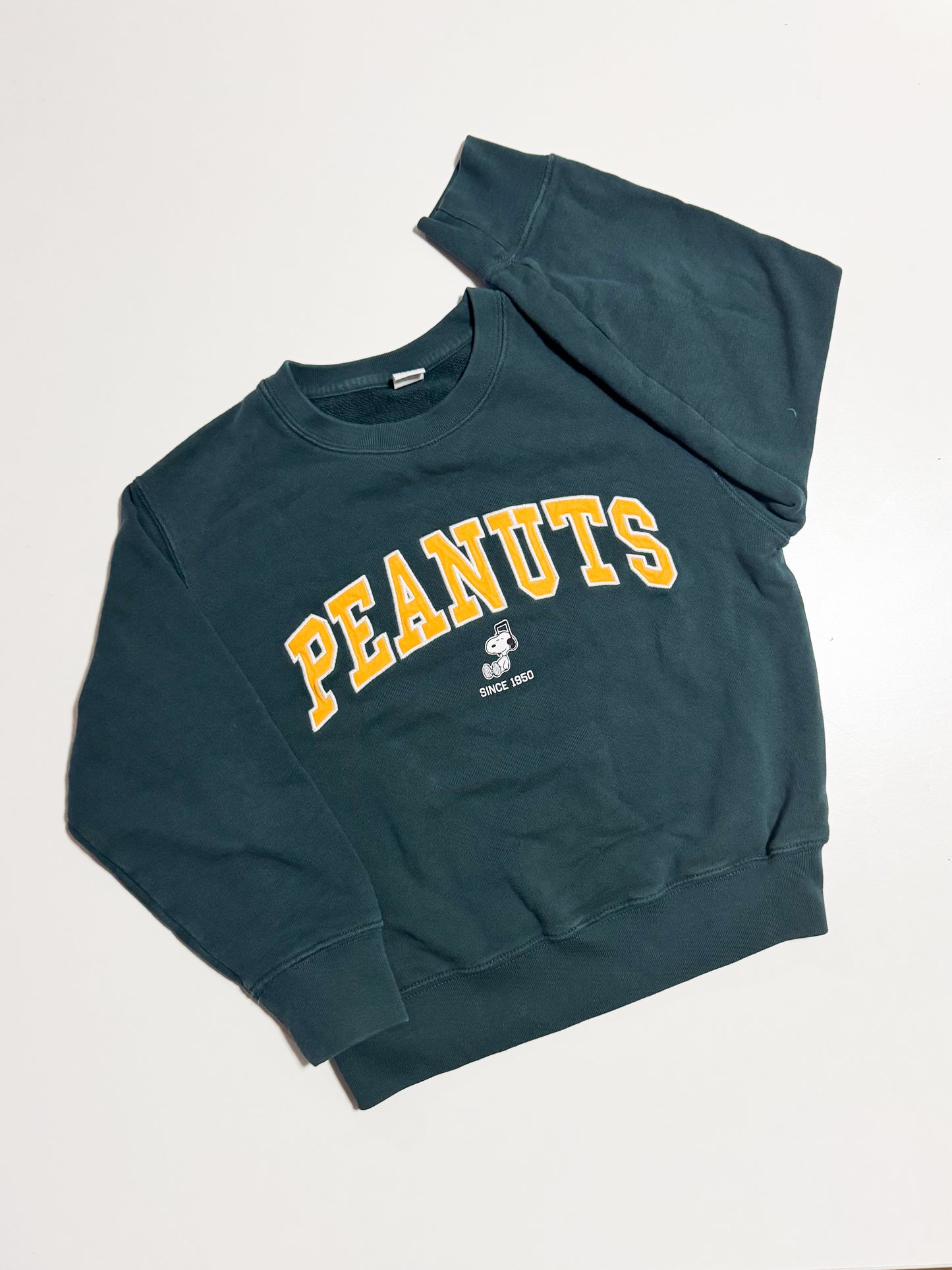 UT Peanuts pullover 7-8Y