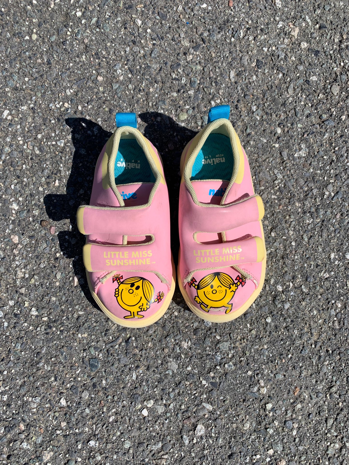 Native Little Miss Sunshine Velcro Shoes 8C