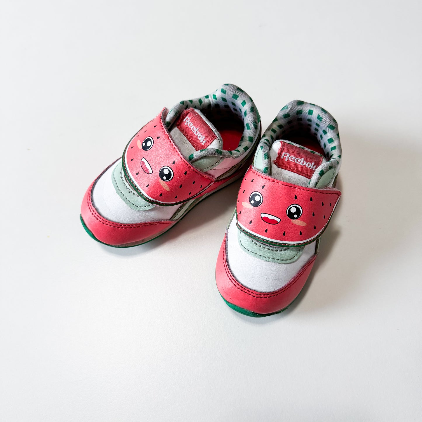Reebok Watermelon Jog 2.0 Velcro Sneakers size 5 Toddler